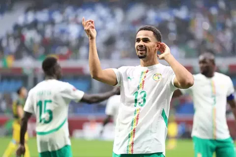مويس يوجه رسالة خاصة إلى نجم السنغال قبل نهائي أمم أفريقيا